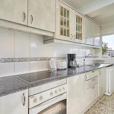 Bright And Spacious 2 Bed Apartment Nerja